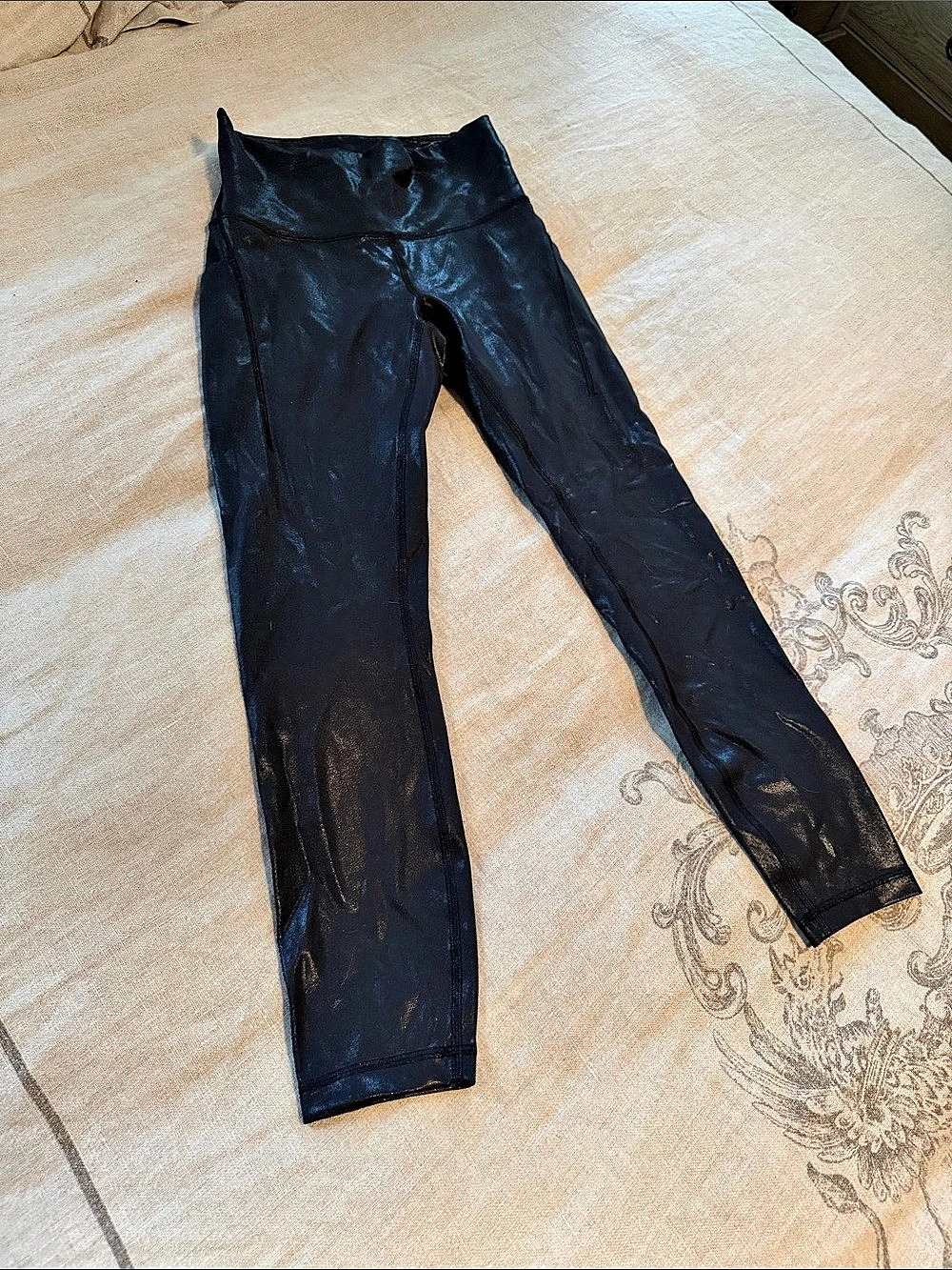 lululemon Wunder Train High-Rise Tight *Foil Black Size 6